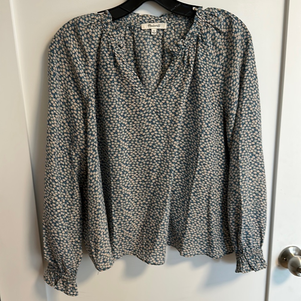 Madewell floral blouse size small!